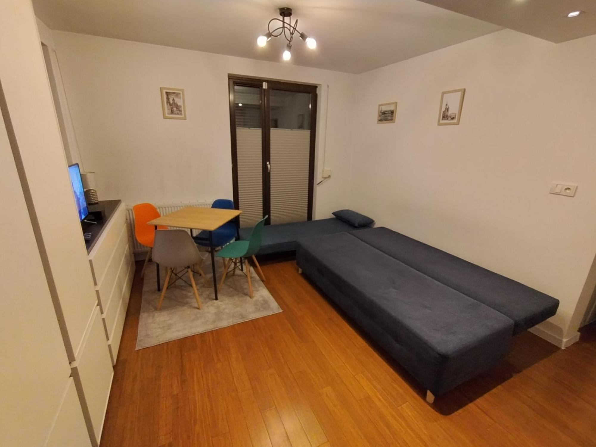 Mala Gora Apartment คราคูฟ ภายนอก รูปภาพ